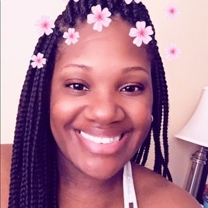 Meet your Posher, Crystal